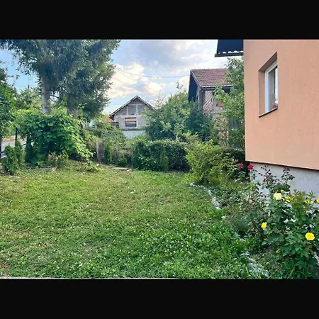 Anelora House شقة *